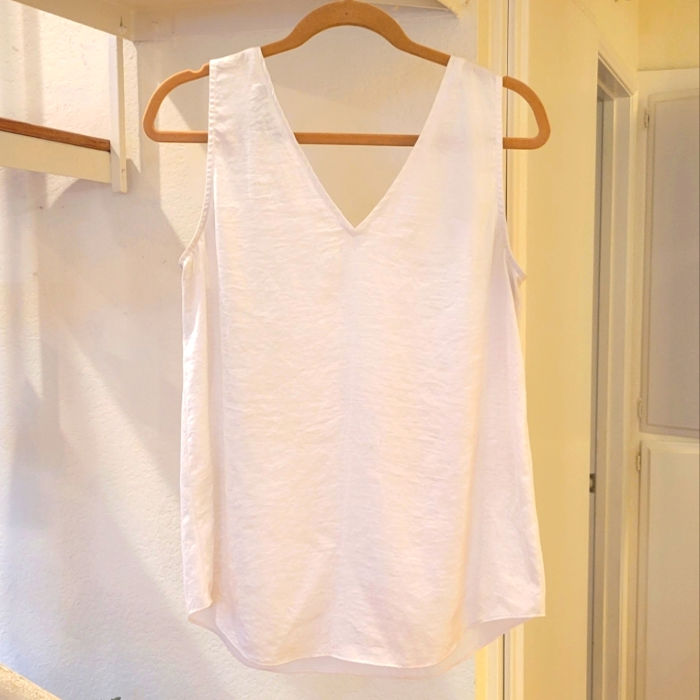 Banana Republic White Sleeveless Top